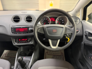 2011 SEAT Ibiza 1.4 16v Chill Hatchback 5dr Petrol Manual Euro 5 (85 Ps) in Black — image 6