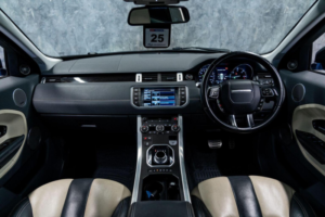 2015 Land Rover Range Rover Evoque 2.2 Sd4 Dynamic Auto 4WD Euro 5 (s/s) 5dr in Grey — image 2