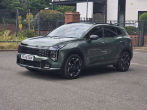 2025 Kia Sportage 1.6 H T-Gdi Gt-Line SUV 5dr Petrol Hybrid Auto Euro 6 (s/s) (235 Bhp) in Green — image 3
