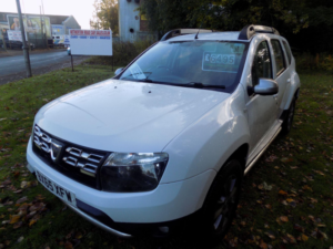 2015 Dacia Duster 1.5 Dci Laureate Euro 6 (s/s) 5dr in White — image 4