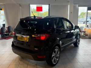 2018 Ford Ecosport 1.0 T Ecoboost Titanium in Black — image 5