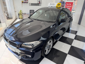 2014 BMW 5 Series 2.0 520d M Sport Auto Euro 6 (s/s) 4dr in Black — image 6