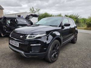 2018 Land Rover Range Rover Evoque 2.0 Ed4 Se Tech SUV 5dr Diesel Manual Fwd Euro 6 (s/s) (150 Ps) in Black — image 4