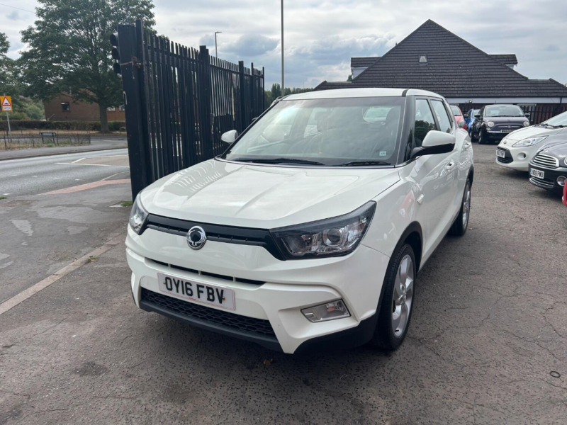 2016 Ssangyong Tivoli 1.6 E-Xdi Ex in White — image 1