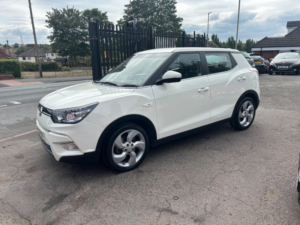 2016 Ssangyong Tivoli 1.6 E-Xdi Ex in White — image 4