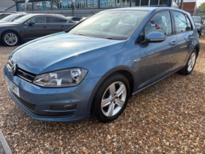 2017 Volkswagen Golf 1.0 Tsi Match Edition Bluemotion Euro 6 (s/s) 5dr in Blue — image 5