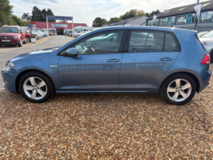 2017 Volkswagen Golf 1.0 Tsi Match Edition Bluemotion Euro 6 (s/s) 5dr in Blue — image 6