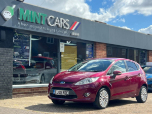 2009 Ford Fiesta 1.4 Titanium in Red — image 2