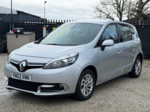2013 Renault Scenic 1.5 Dci Energy Dynamique Tomtom MPV 5dr Diesel Manual Euro 5 (s/s) (110 Ps) in Silver — image 3