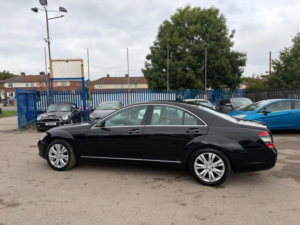 2009 Mercedes-Benz S Class 3.0 S320 Cdi V6 G-Tronic Euro 4 4dr in Black — image 4