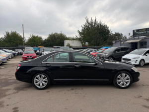 2009 Mercedes-Benz S Class 3.0 S320 Cdi V6 G-Tronic Euro 4 4dr in Black — image 6