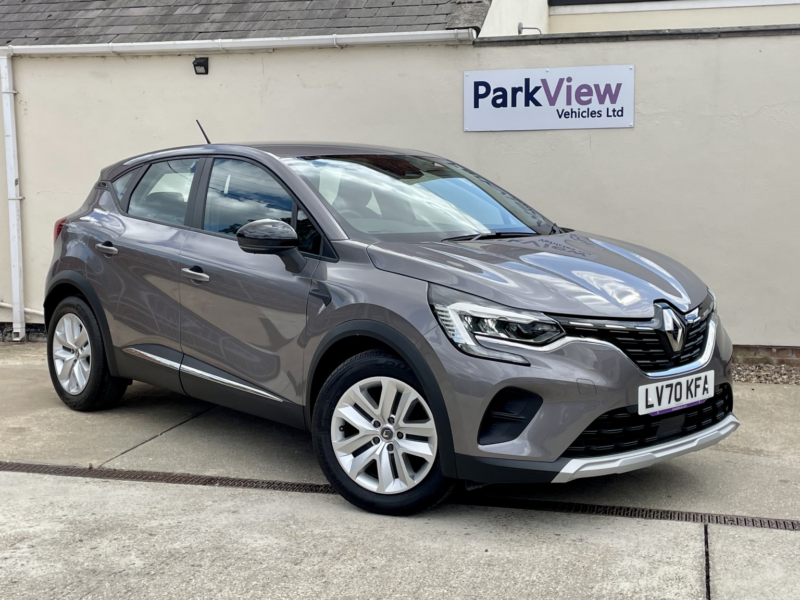 2020 Renault Captur 1.0 Play Tce 100 in Grey — image 1