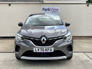 2020 Renault Captur 1.0 Play Tce 100 in Grey — image 2