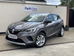 2020 Renault Captur 1.0 Play Tce 100 in Grey — image 3