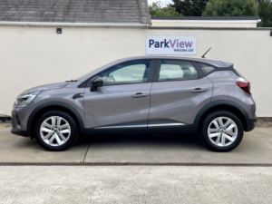 2020 Renault Captur 1.0 Play Tce 100 in Grey — image 6