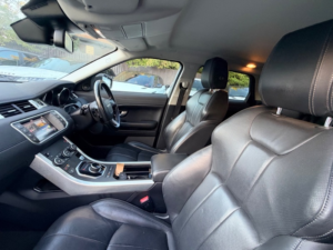 2016 Land Rover Range Rover Evoque Td4 Se Tech in Black — image 6