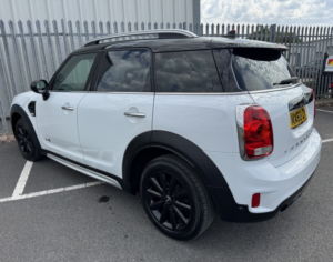 2018 MINI Countryman 2.0 D All4 in White — image 4