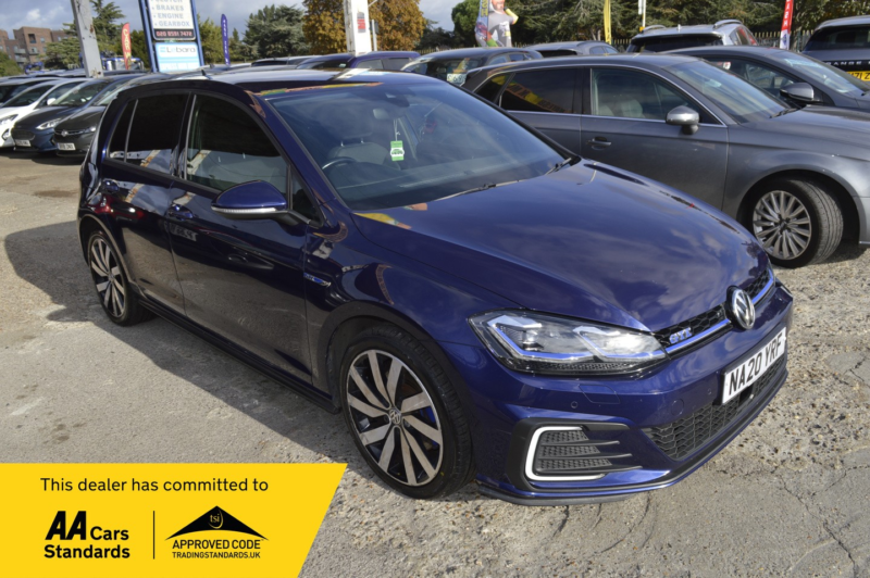 2020 Volkswagen Golf 1.4 Tsi 8.7kwh Gte Advance in Blue — image 1