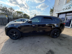 2019 Land Rover Range Rover Velar 2.0 D180 S Auto 4WD Euro 6 (s/s) 5dr in Black — image 4