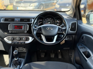 2016 Kia Rio 1.4 Ecodynamics 2 Euro 6 (s/s) 3dr in Black — image 2