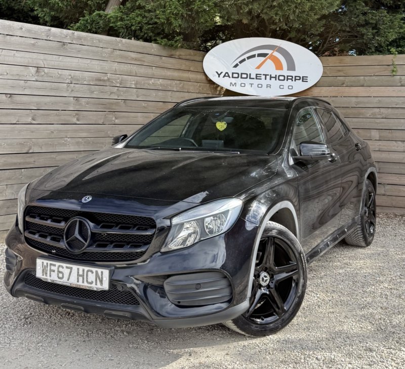 2017 Mercedes-Benz Gla 2.1 Gla200d Amg Line in Black — image 1