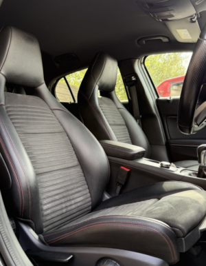 2017 Mercedes-Benz Gla 2.1 Gla200d Amg Line in Black — image 5