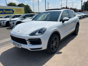 2018 Porsche Cayenne 3.0t V6 Tiptronics 4WD Euro 6 (s/s) 5dr in White — image 5