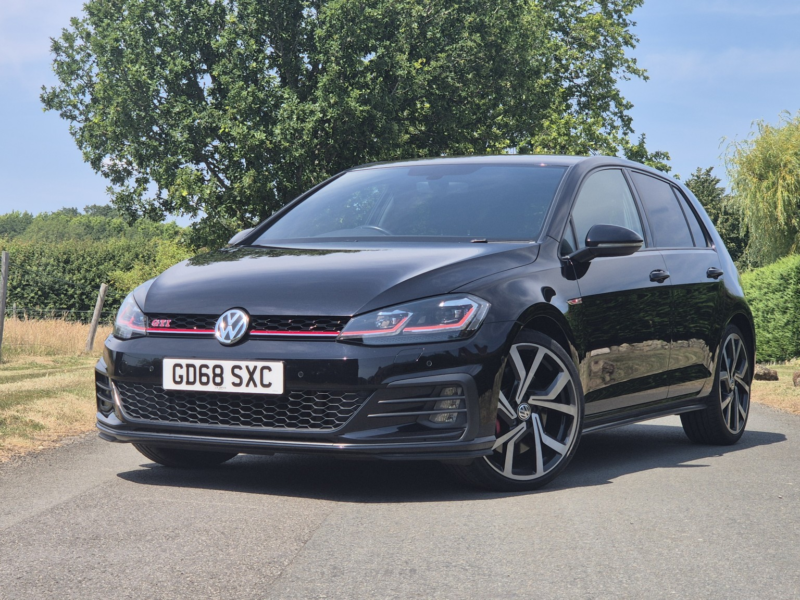 2019 Volkswagen Golf 2.0 Tsi Gti Performance in Black — image 1