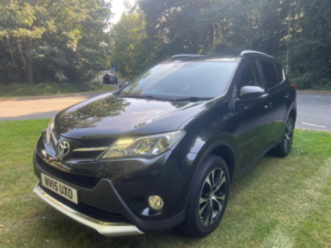 2015 Toyota Rav4 2.2 D-4d Invincible in Black — image 4