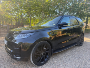 2019 Land Rover Discovery 3.0 Sd V6 Hse Luxury Auto 4WD Euro 6 (s/s) 5dr in Black — image 5