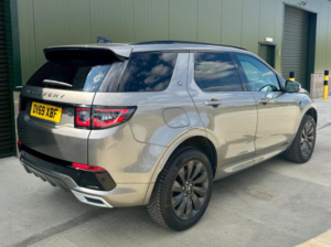 2019 Land Rover Discovery Sport 2.0 D180 Mhev R-Dynamic Se Auto 4WD Euro 6 (s/s) 5dr in Silver — image 2