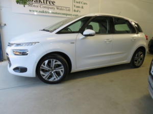 2016 Citroen C4 Picasso 1.6 Bluehdi Exclusive Euro 6 (s/s) 5dr in White — image 3
