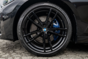 2019 BMW 3 Series 2.0 320d M Sport Saloon 4dr Diesel Auto Euro 6 (s/s) (190 Ps) in Black — image 3