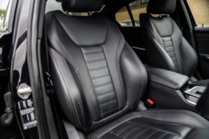 2019 BMW 3 Series 2.0 320d M Sport Saloon 4dr Diesel Auto Euro 6 (s/s) (190 Ps) in Black — image 4