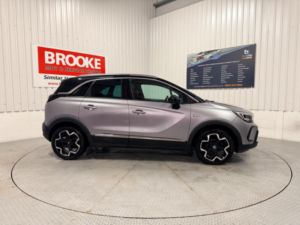 2022 Vauxhall Crossland 1.5 Turbo D Ultimate Euro 6 (s/s) 5dr in Grey — image 6
