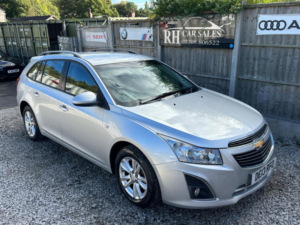 2013 Chevrolet Cruze 1.8 Lt Auto Euro 5 5dr in Silver — image 2