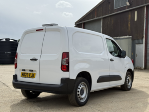 2023 Peugeot Partner 1.5 Partner Standard 1000 Professional Premium+ Bhdi 100 S&s Manual in White — image 3