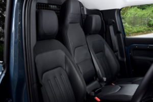 2026 Land Rover Defender 90 3.0 D250 Mhev S in Black — image 4