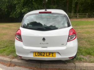 2012 Renault Clio 1.5 Dci Dynamique Tomtom in White — image 6