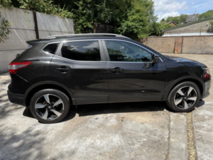 2017 Nissan Qashqai 1.2 Dig-T N-Vision in Black — image 3