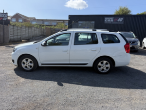 2015 Dacia Logan Mcv 0.9 Laureate Tce 90 in White — image 2
