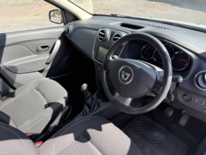 2015 Dacia Logan Mcv 0.9 Laureate Tce 90 in White — image 3
