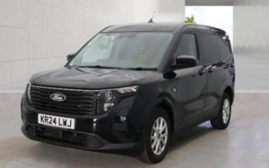 2024 Ford Transit Courier 1.5 Transit Courier Limited Van 1.5l Ecoblue 100ps Fwd 6 Speed Manual in Black — image 4