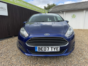 2016 Ford Fiesta 1.3 Zetec in Blue — image 2