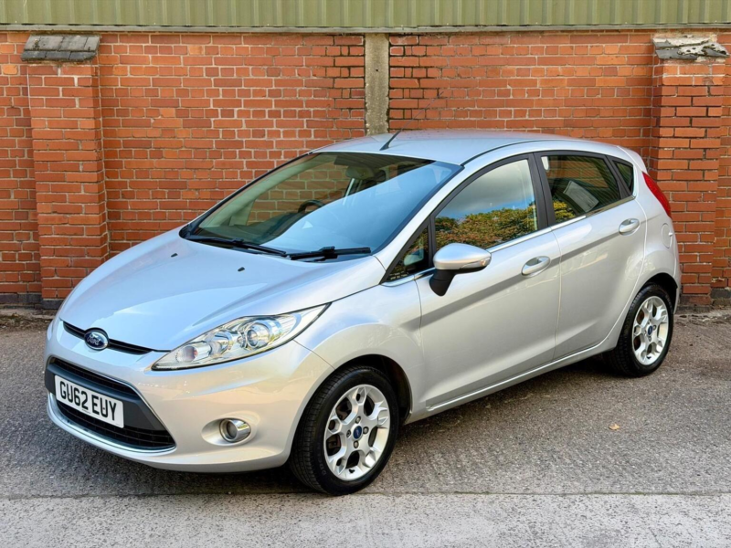 2012 Ford Fiesta 1.25 Zetec 5dr in Silver — image 1
