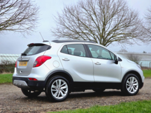 2016 Vauxhall Mokka X 1.6i Active Euro 6 (s/s) 5dr in Silver — image 4