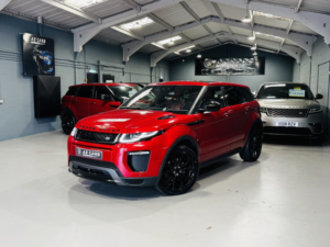 2017 Land Rover Range Rover Evoque 2.0 Td4 Hse Dynamic Lux in Red — image 2