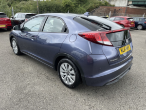 2014 Honda Civic 1.6 I-Dtec Se Plus-T in Blue — image 5