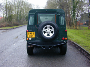 2002 Land Rover Defender 90 Ref 8677 - Land Rover Defender 90 Td5 County Spec - Special Specification (rhd) in Green — image 5