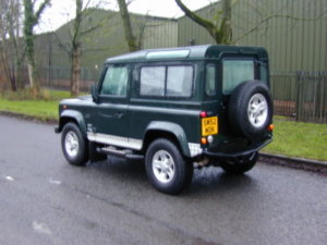 2002 Land Rover Defender 90 Ref 8677 - Land Rover Defender 90 Td5 County Spec - Special Specification (rhd) in Green — image 6